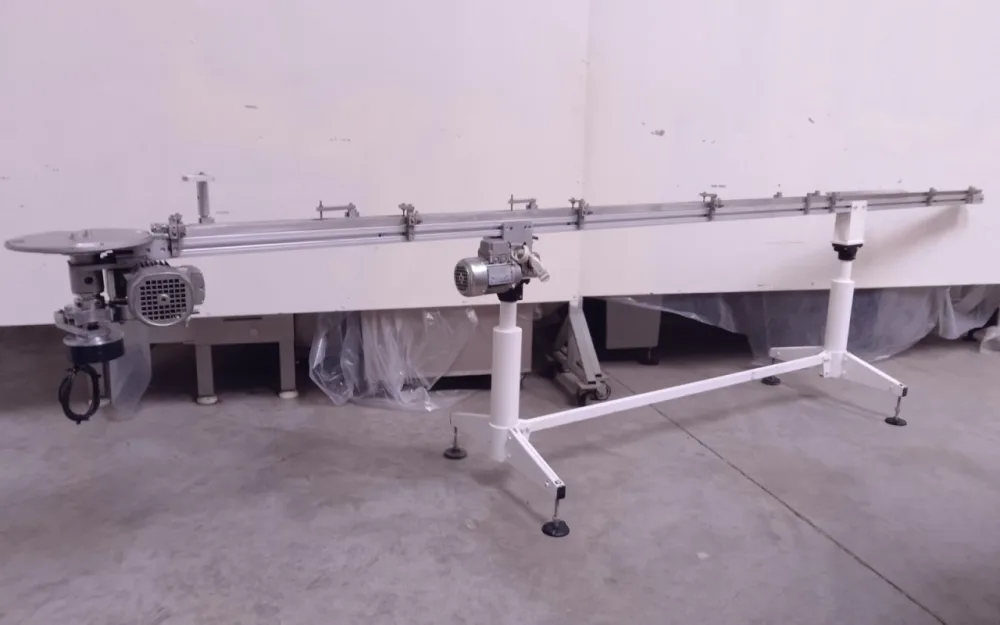 NASTRO TRASPORTATORE CON PIATTO DI RACCOLTA