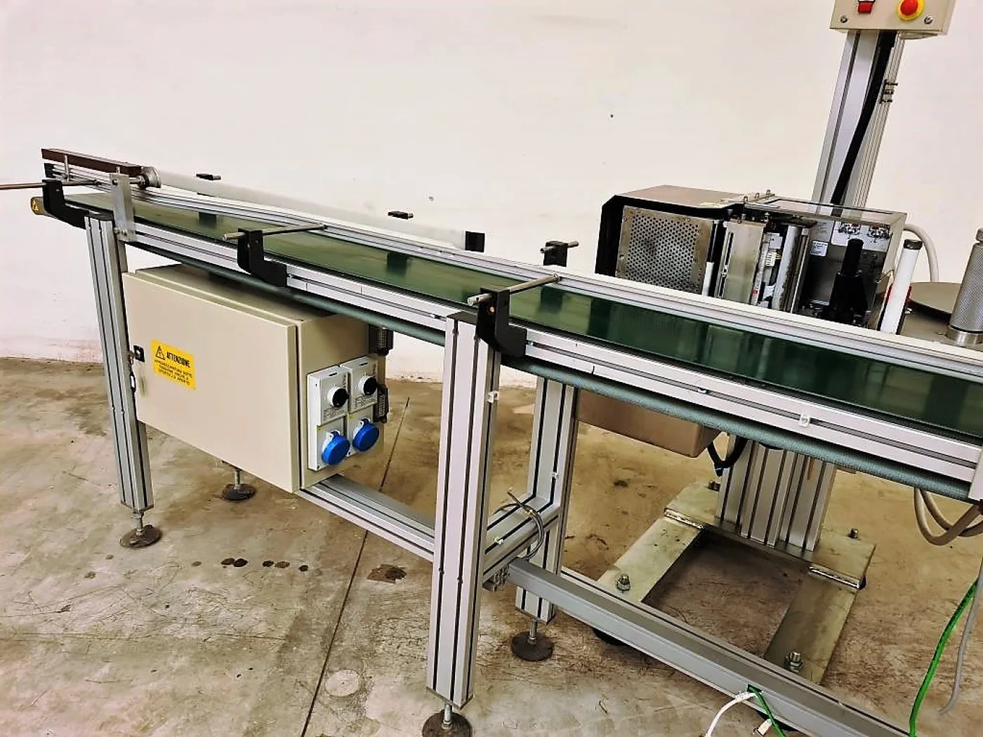ETICHETTATRICE CON STAMPANTE E NASTRO TRASPORTATORE – IRPLAST – Mod. PAL 077 - 4