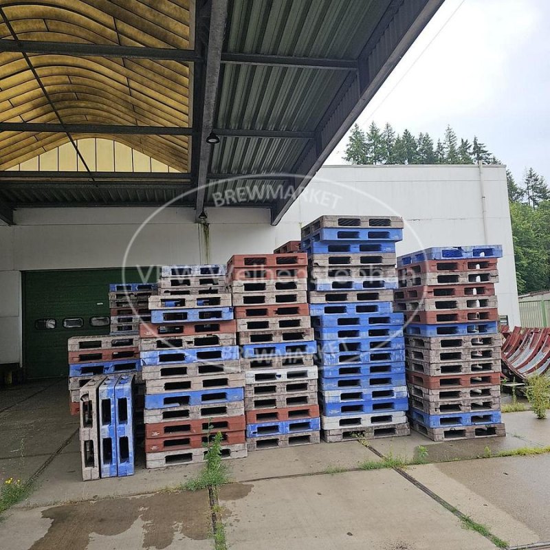 Plastic pallet