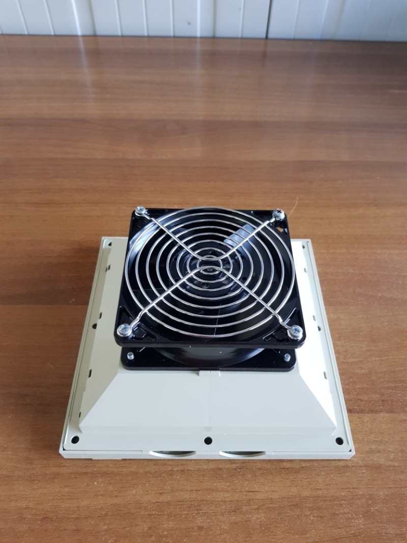VENTOLA CON FILTRO – MOD. SK3151
