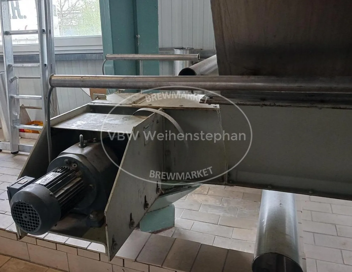 Grist bin - 2