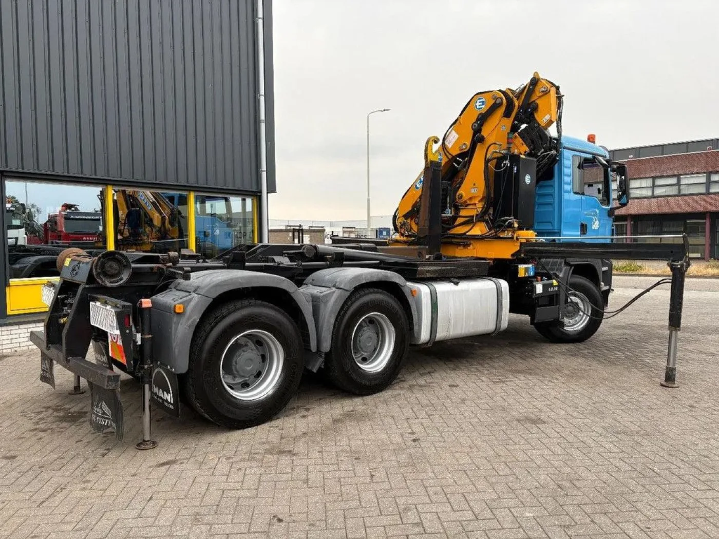 MAN Tgs 33,360 + Effer 210/4S 4 X Ext. + Jib 2 S 2 X Ext + Hook Arm System + 6X4 + 158582 Km + Euro 5 - 7