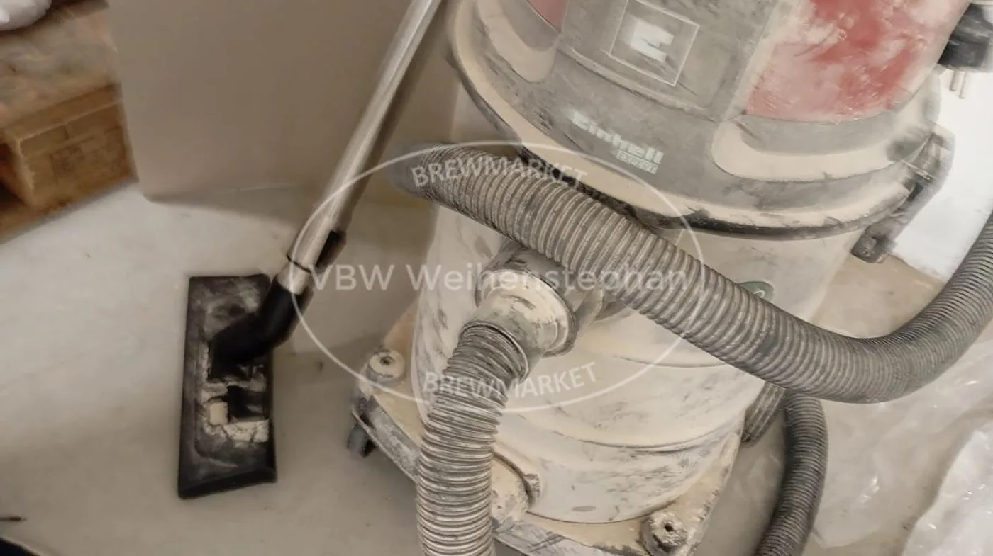Industrial vacuum cleaner - 3