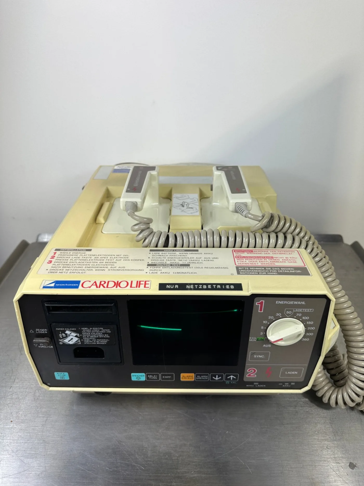 Nihon Khoden Cardiolife Tec-7100G Defibrillator - 1