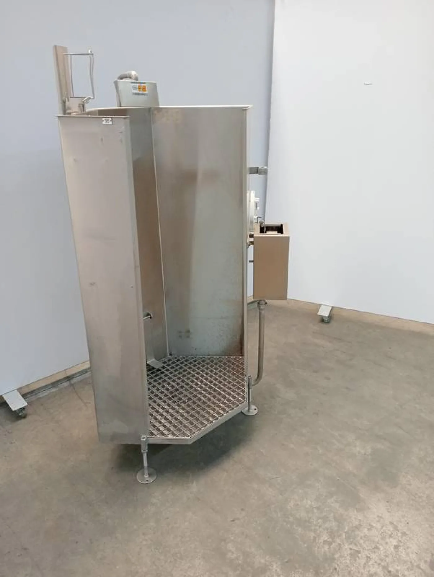 Apron washer - 3