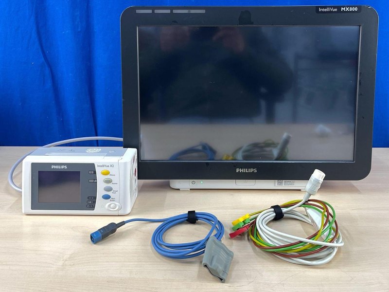Philips IntelliVue MX 800 Patient Monitor YOM: 2013