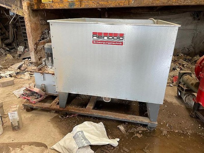 2009 Reinbold AZR60 Shredder and RB120 Briquetting Machine