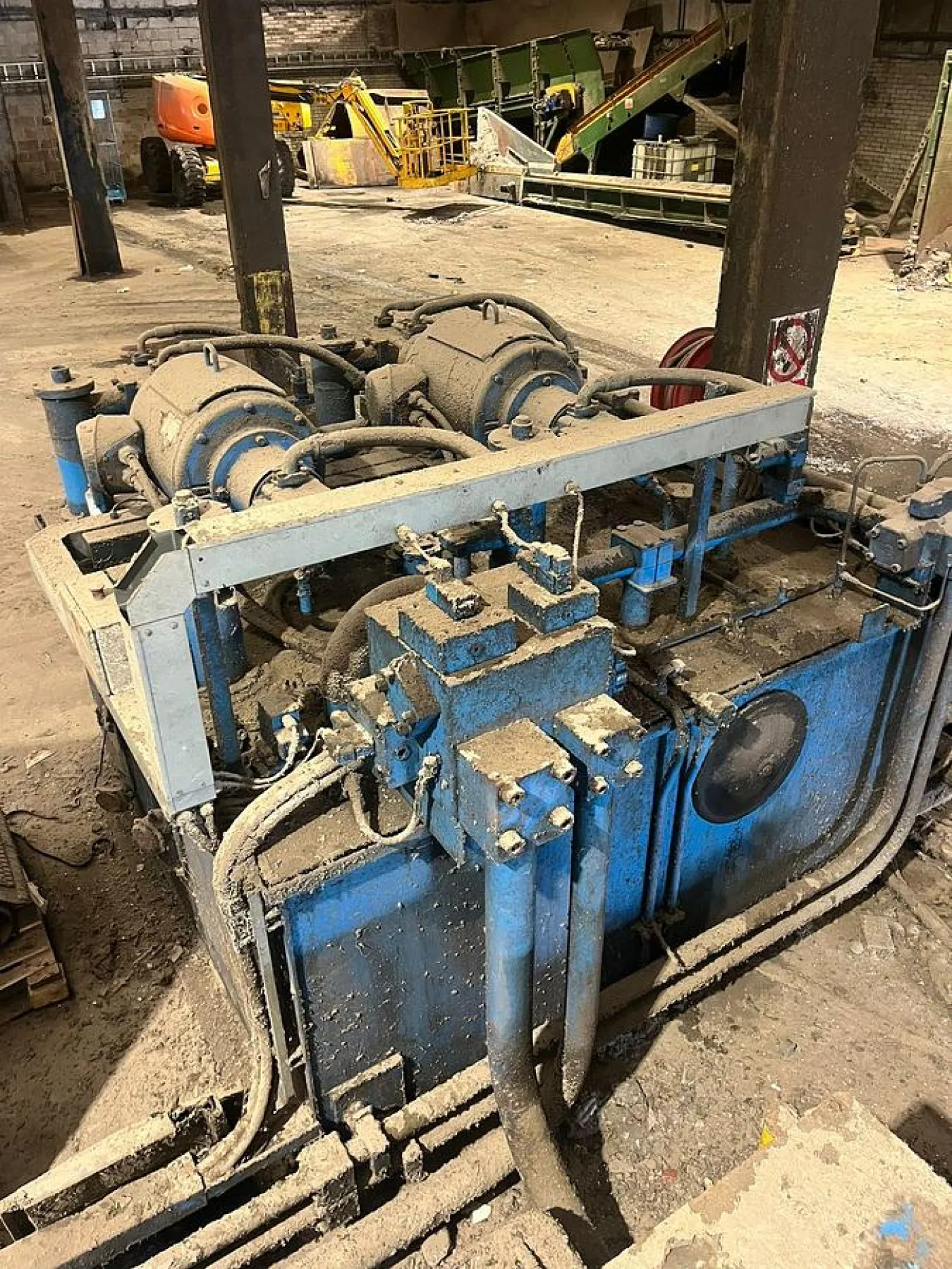 2012 Logemann 245A1-AT Twin Ram Hydraulic Baler - 2