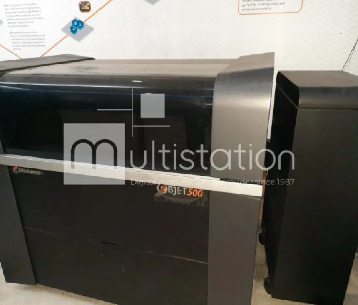 OBJET500 Connex3 Multi-Material + Colour - 1