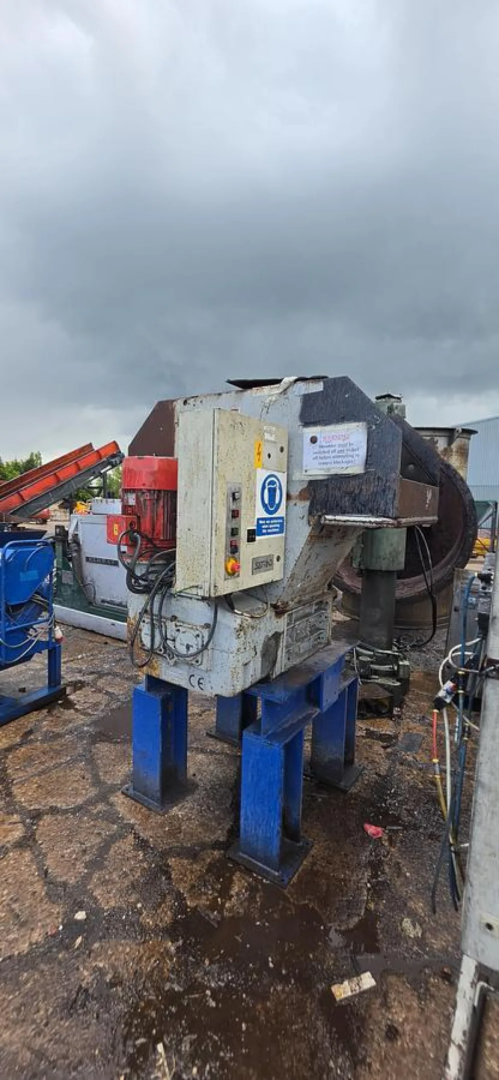 Satrind F 615 Robust Twin-Shaft Shredder