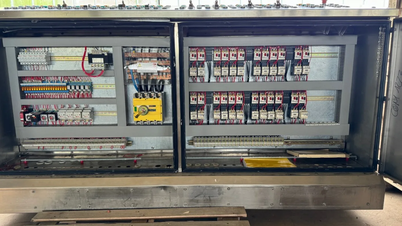 ELECTROMECHANICAL ELECTRICAL PANEL FOR CRUSHING, HOPPER AND AUGERS COMMAND, SECOND-HAND MACHINE - 8