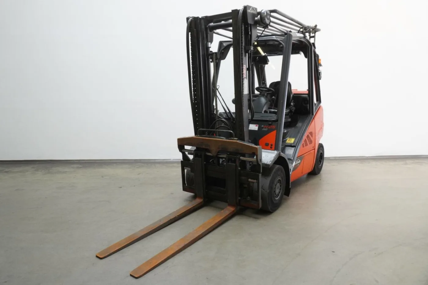 Frontstapler Linde H 25 T EVO 392-02 (2020) - 1