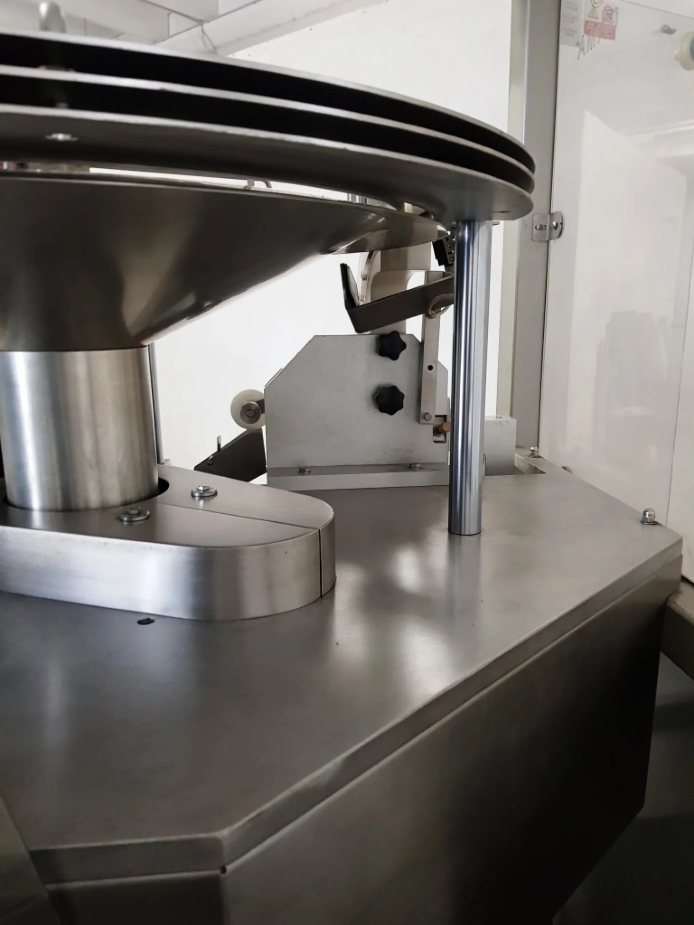 ORIENTATORE ALIMENTATORE PER FLACONI – GAMA - 4