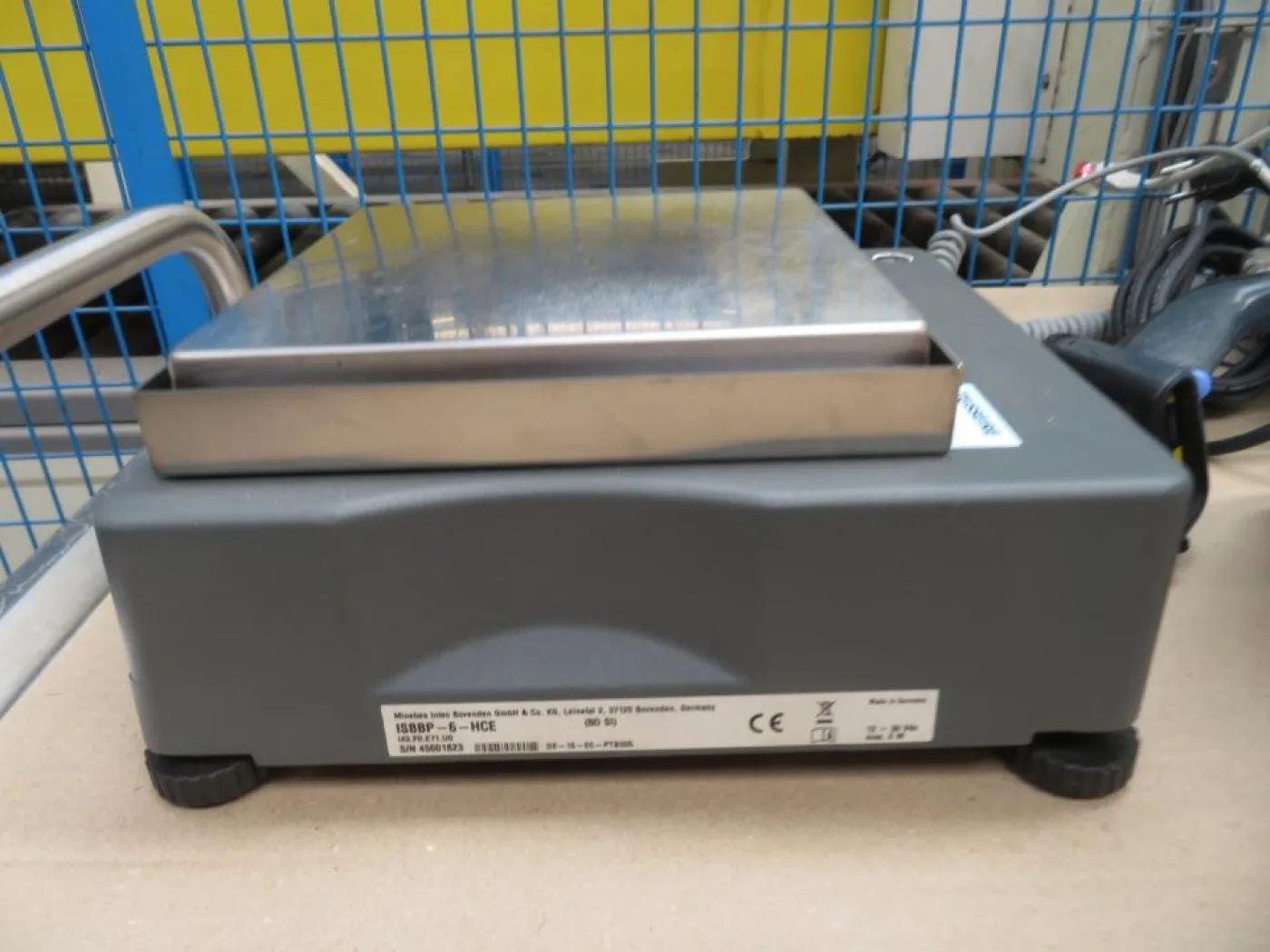 Minebea Intec Bovenden GmbH Minebea Intec Combics 3 ISBBP 6 HCE Scale with Weighing Indicator- Produktion Line - 4