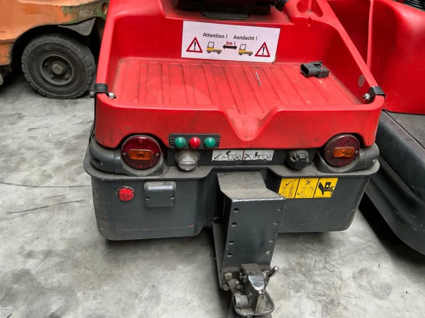 2012 Linde Tow tractor - W4X126B01120 - 2