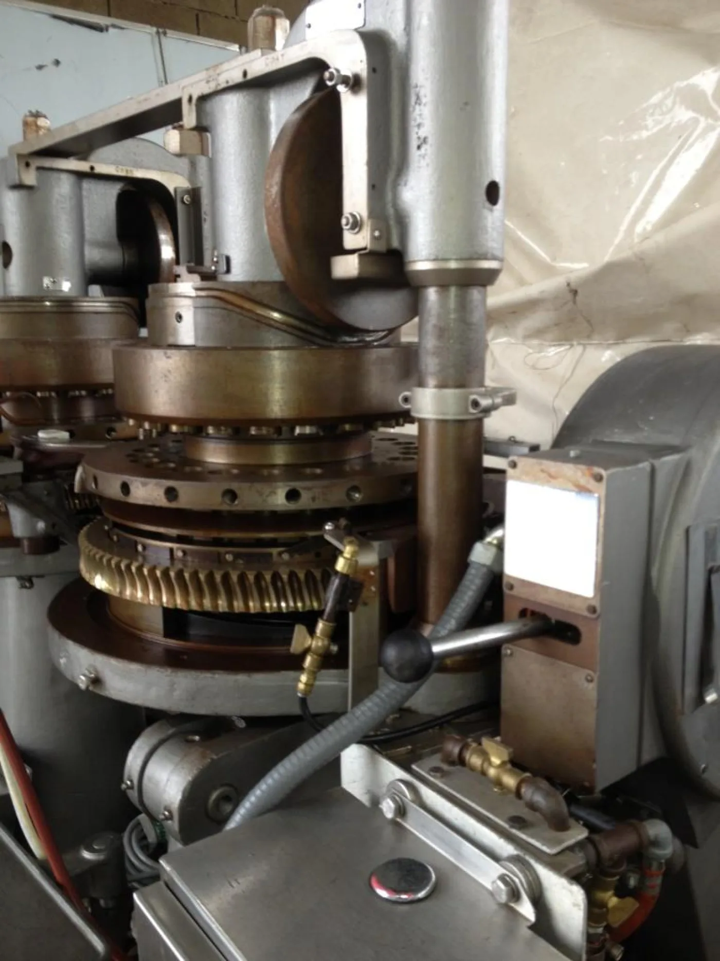 COMPRIMITRICE ROTATIVA – MANESTY MOD. DRYCOTA - 8