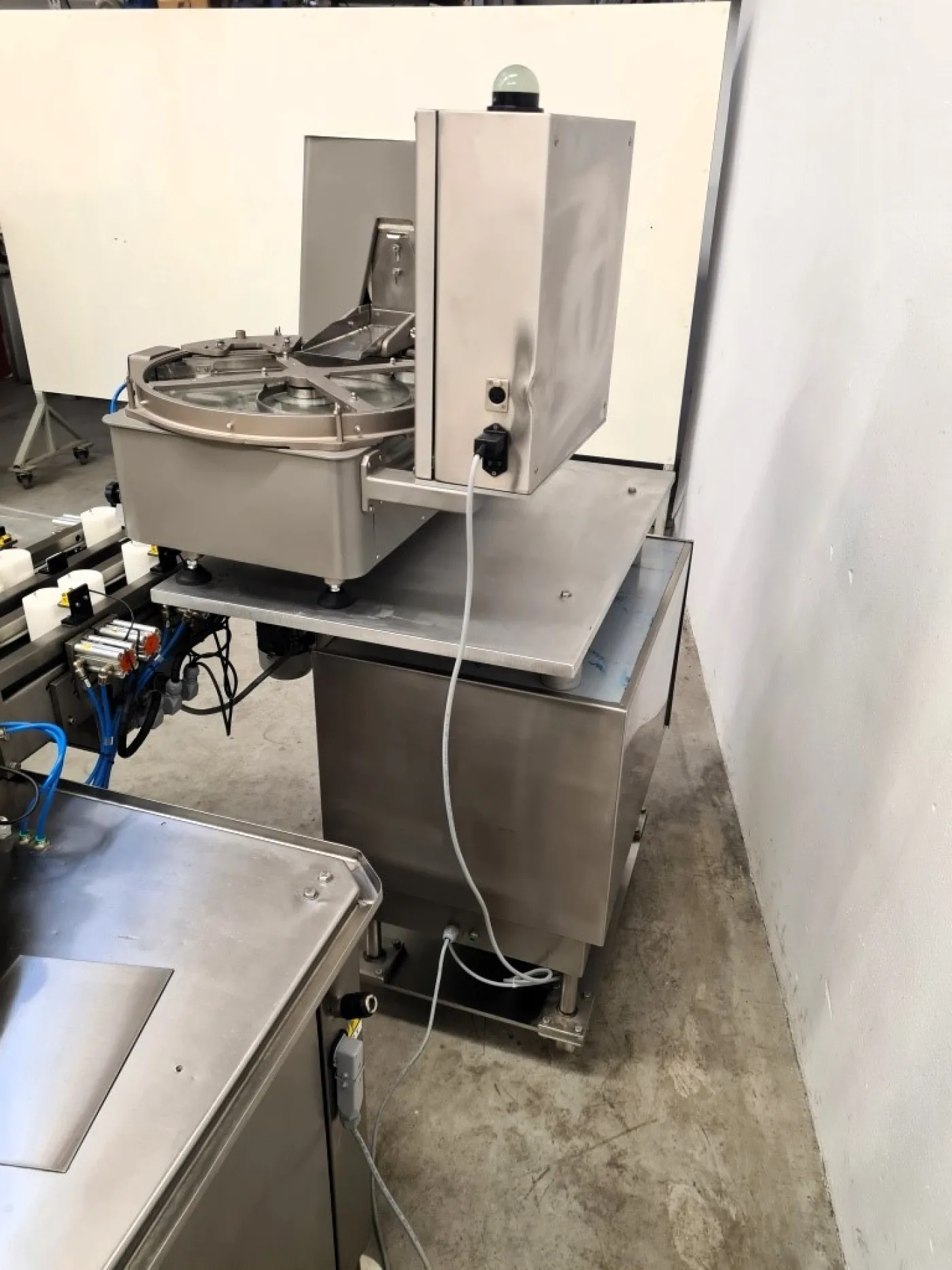 CONTACOMPRESSE CON RIEMPIMENTO E TAPPATURA – KING – MOD. TB4 - 7