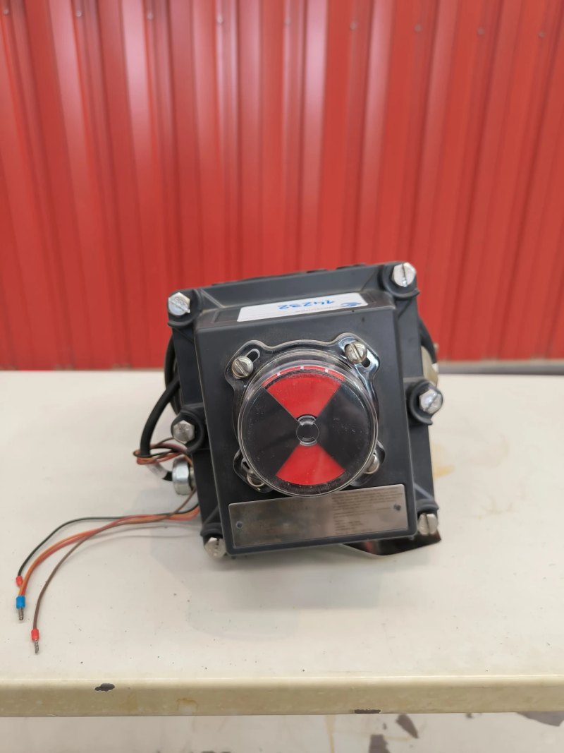 BALL VALVE CLAMP 1" WITH PNEUMATIC ACTUATOR FLOWSERVE AND POSITION SWITCH TOPWORX DXP ATEX