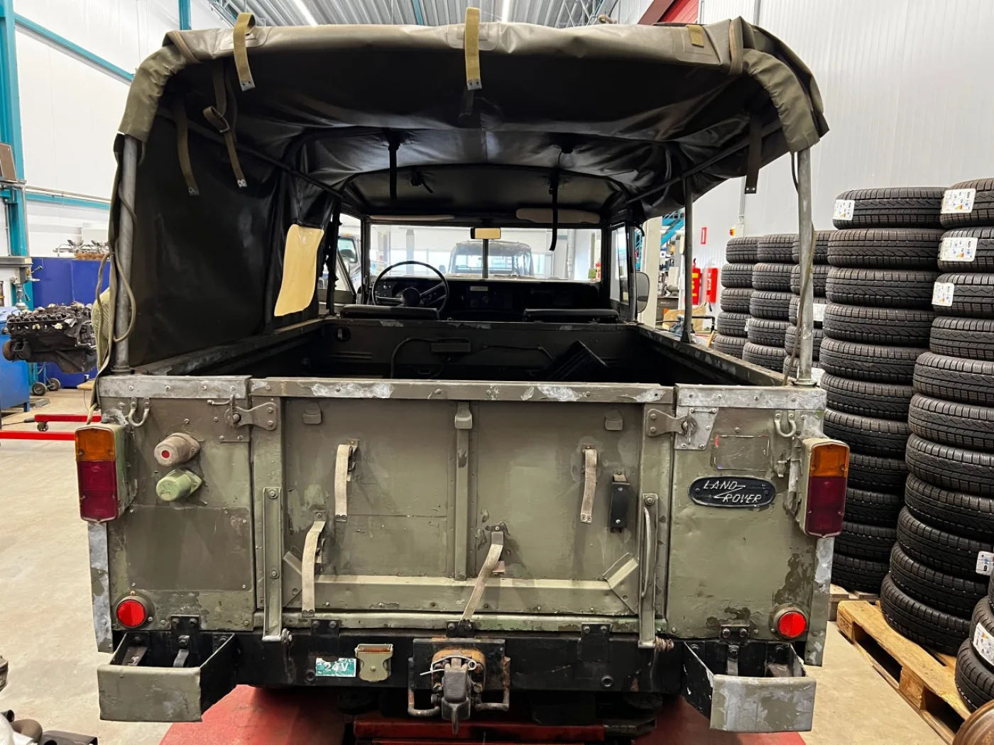 Land Rover 109 - 1980 Diesel Softtop LH - 3