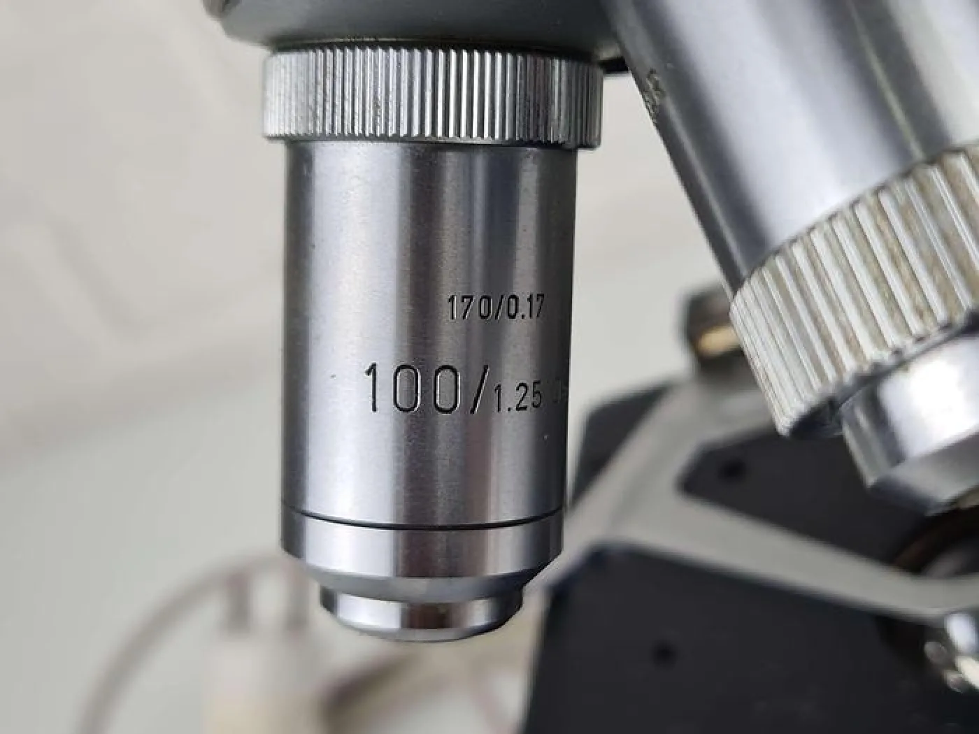 Leica HM-LUX Microscope - 8