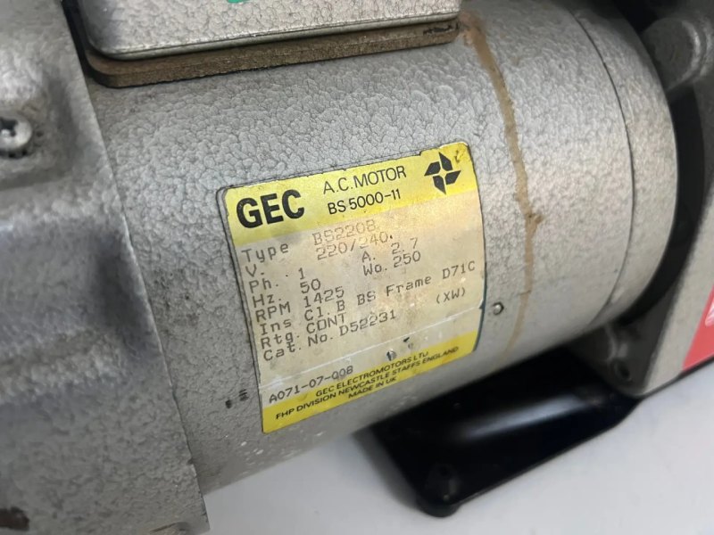 Edwards E2M2 Vacuum Pump