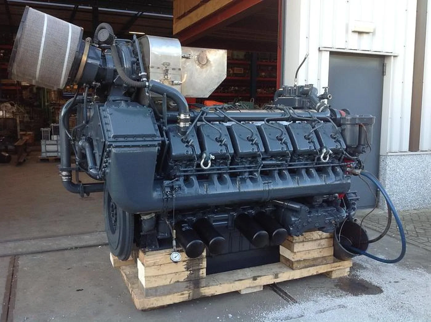 1998 DEUTZ TBD 620-V12 - 2