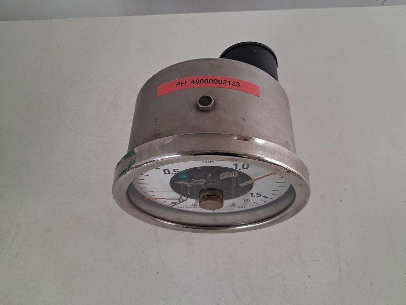 WIKA NG160 Pressure Gauge 0–1.6 bar with Inductive Contact