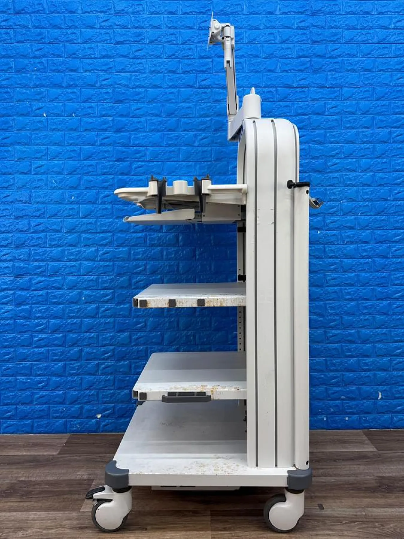 Olympus Trolley Model: WM-NP2 YOM: 2016 - 7