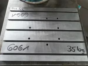 Hilfsaufspanntisch DECKEL