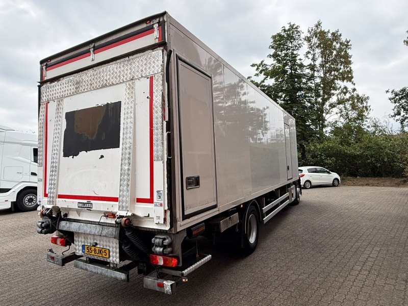Mercedes-Benz Antos 2124 Carrier 1950MTVector 3 Compartments