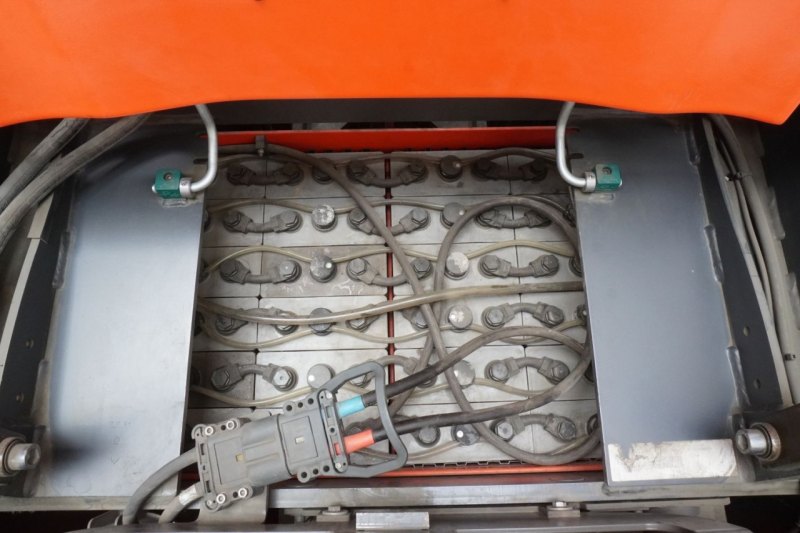 Vertikal-Kommissionierer Linde V 12 5213-01 (2021)
