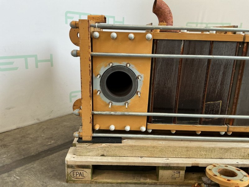 Vicarb Deutschland GmbH Graphite 16,2 m² (condensor) - Shell and tube heat exchanger