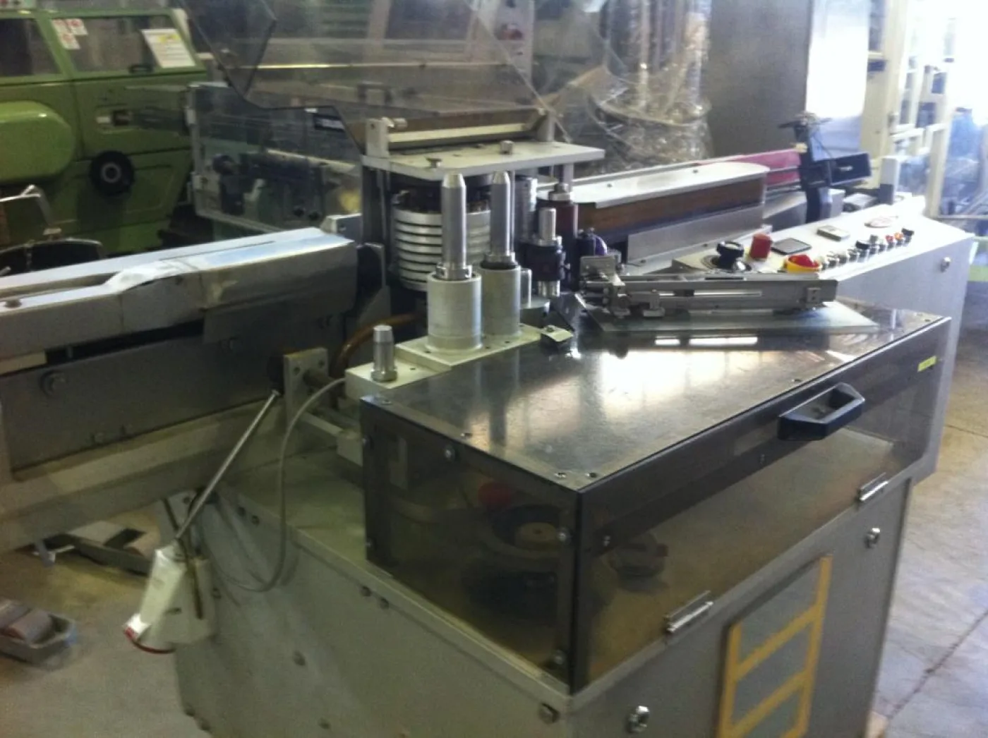 ETICHETTATRICE A COLLA – BAUSCH STROBEL – TYPE EKF 1012 - 4