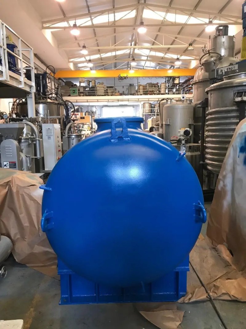 USED DIETRICH ENAMEL TANK 2700 LITERS