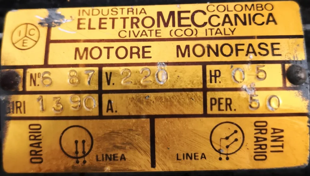 POMPA DA VUOTO – VACUUM PUMP – Mod. RV