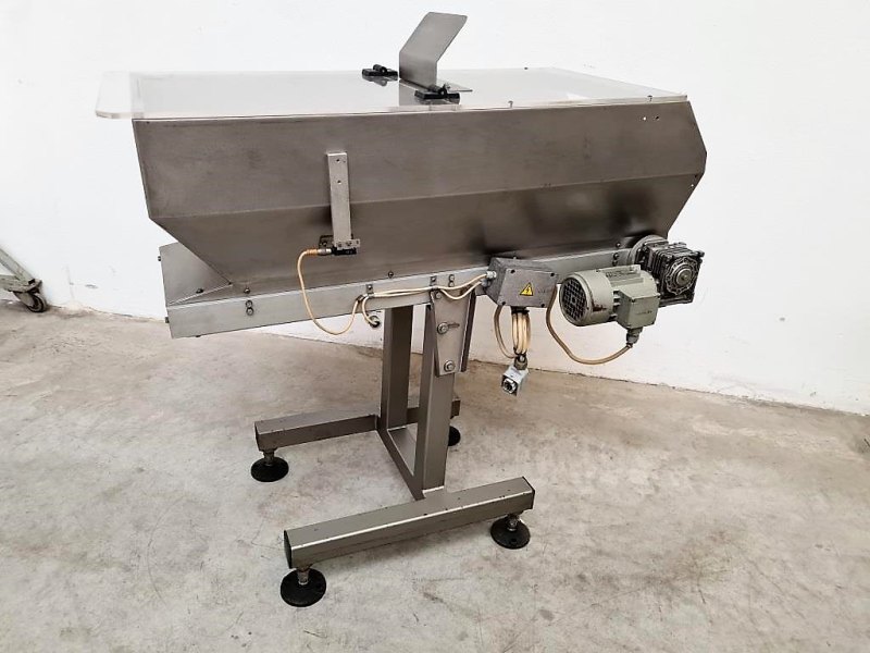 ALIMENTATORE A NASTRO