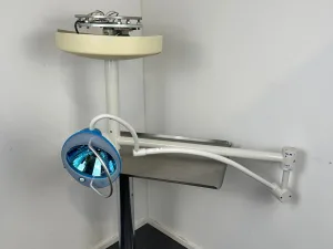 Heraeus Hanaulux Blue 30 OP-Lampe Deckenmontage