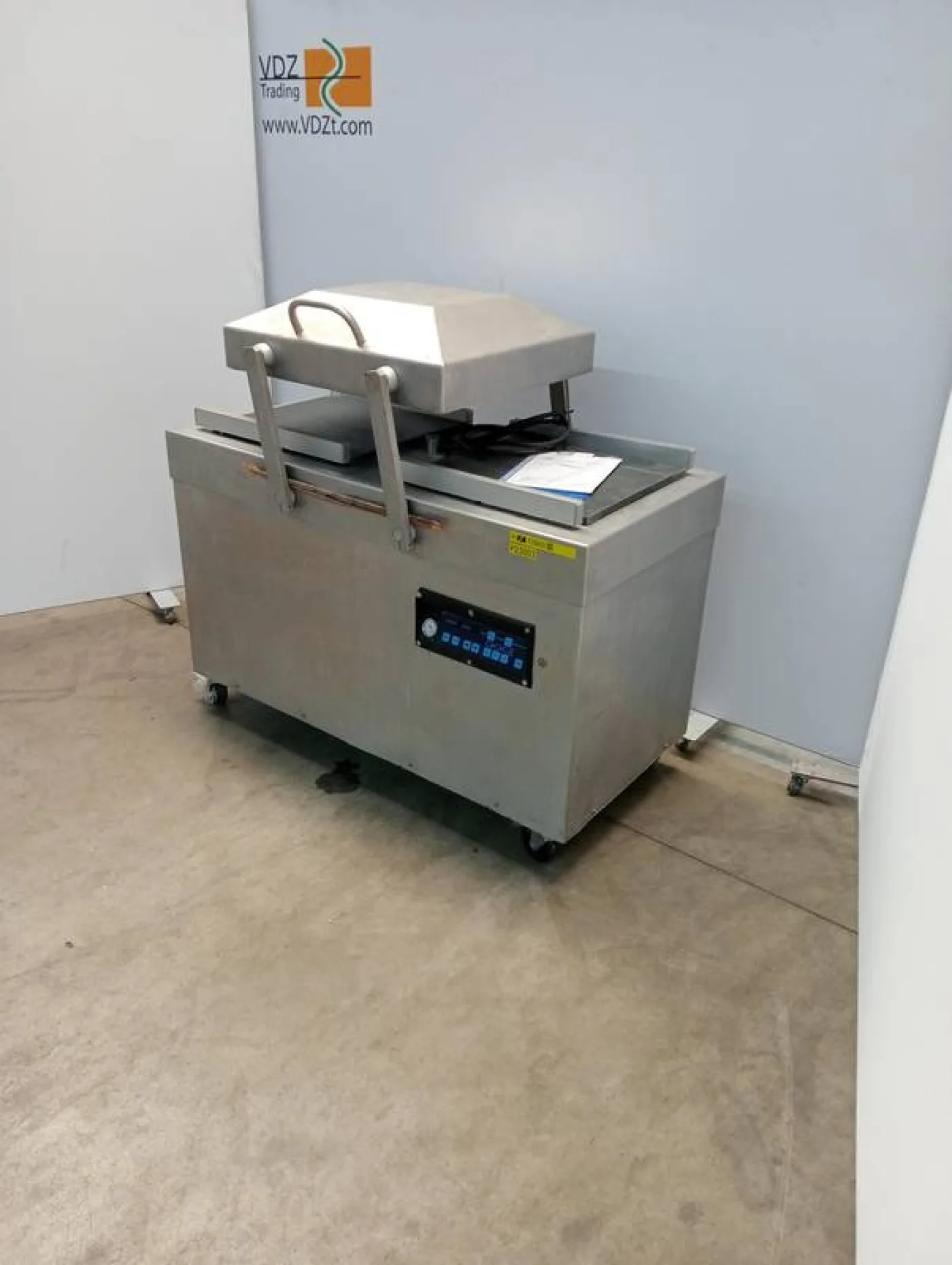 Double chamber vaccuum machine - 2