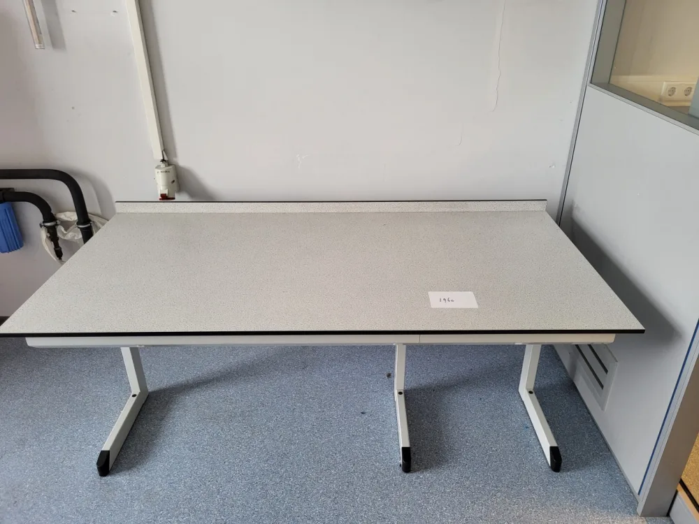 1960 – Used S+B Laboratory wall table (195 cm)