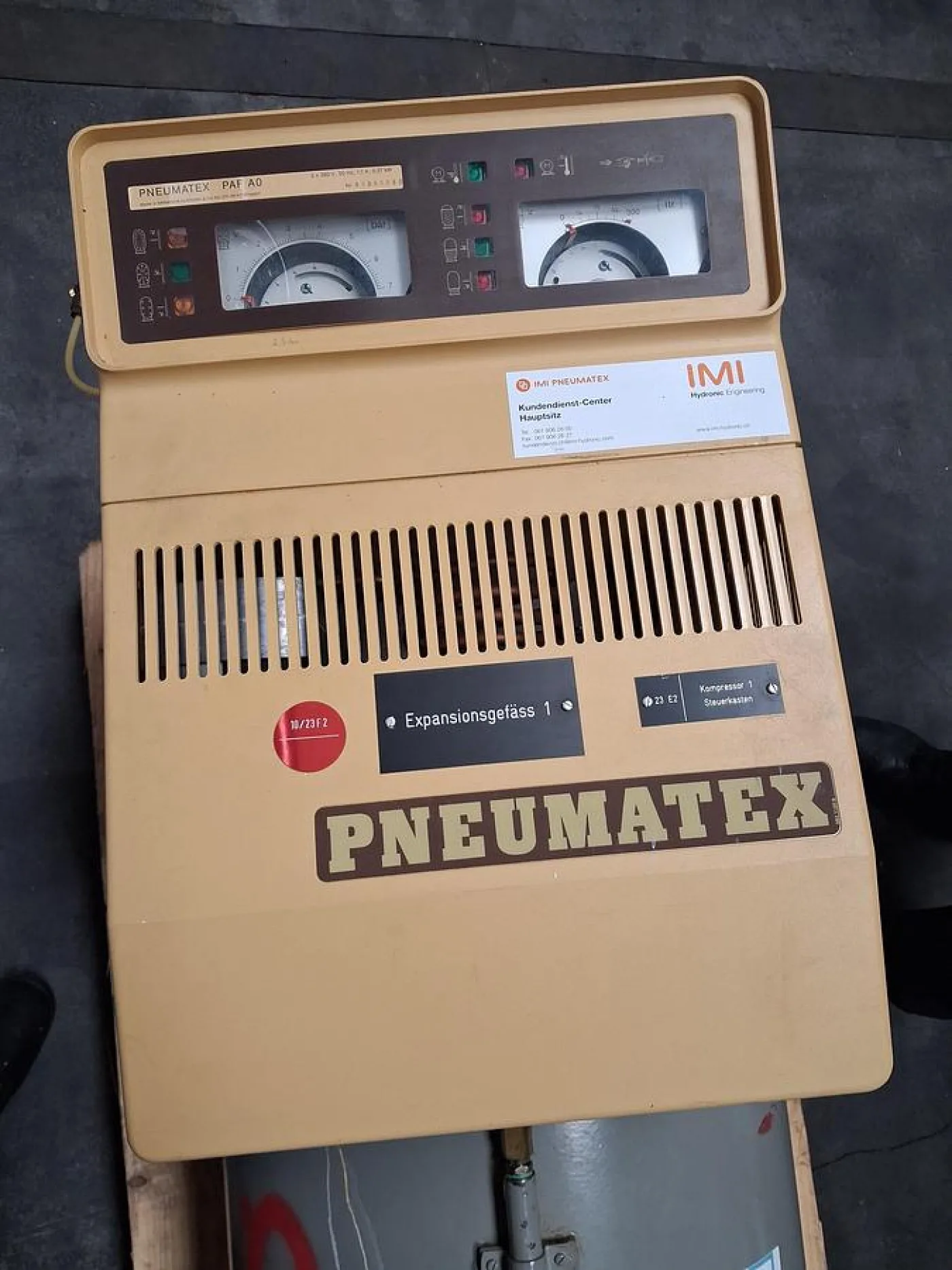 Pneumatex EG Expansionsgefäße mit einem Fassungsvermögen von jeweils 300 Litern - 8