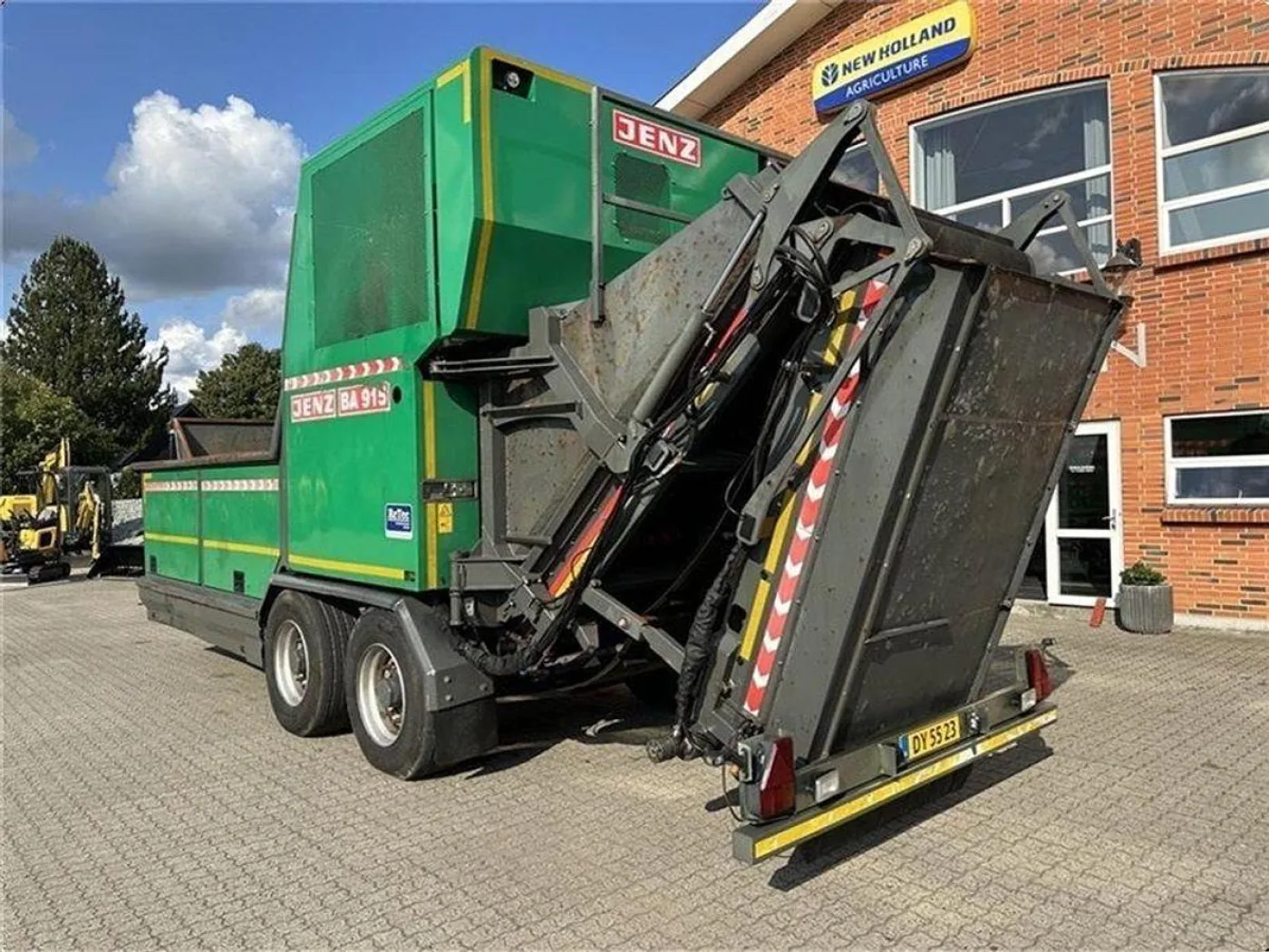 2016 Jenz BA 915 Biomass Wood Shredder Chipper - 4