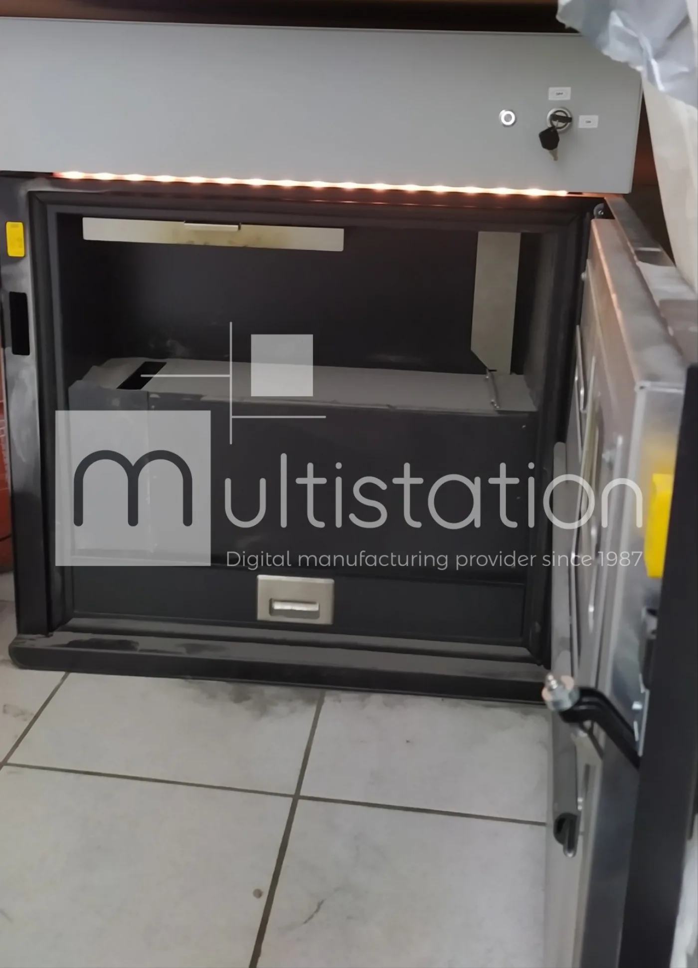 3D Printer – SINTRATEC S1 - 2