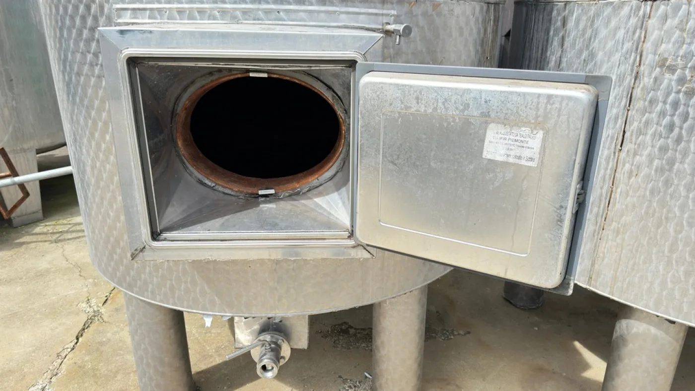 FIBERGLASS TANKS HL 30 ABOUT, INSULATED STORAGE MODEL, TOTAL INSULATION, STAINLESS STEEL OUTER CLADDING, SECOND-HAND EQUIPMENTS - 4