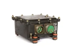 Spanningsregelaar - 24 volt - ex Engels leger