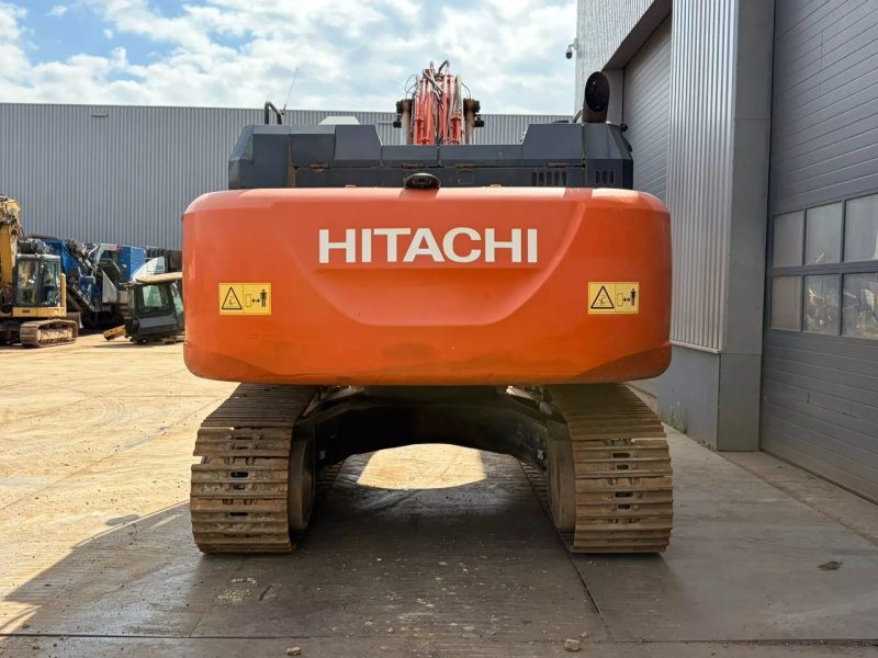 Hitachi ZX300LCN-6