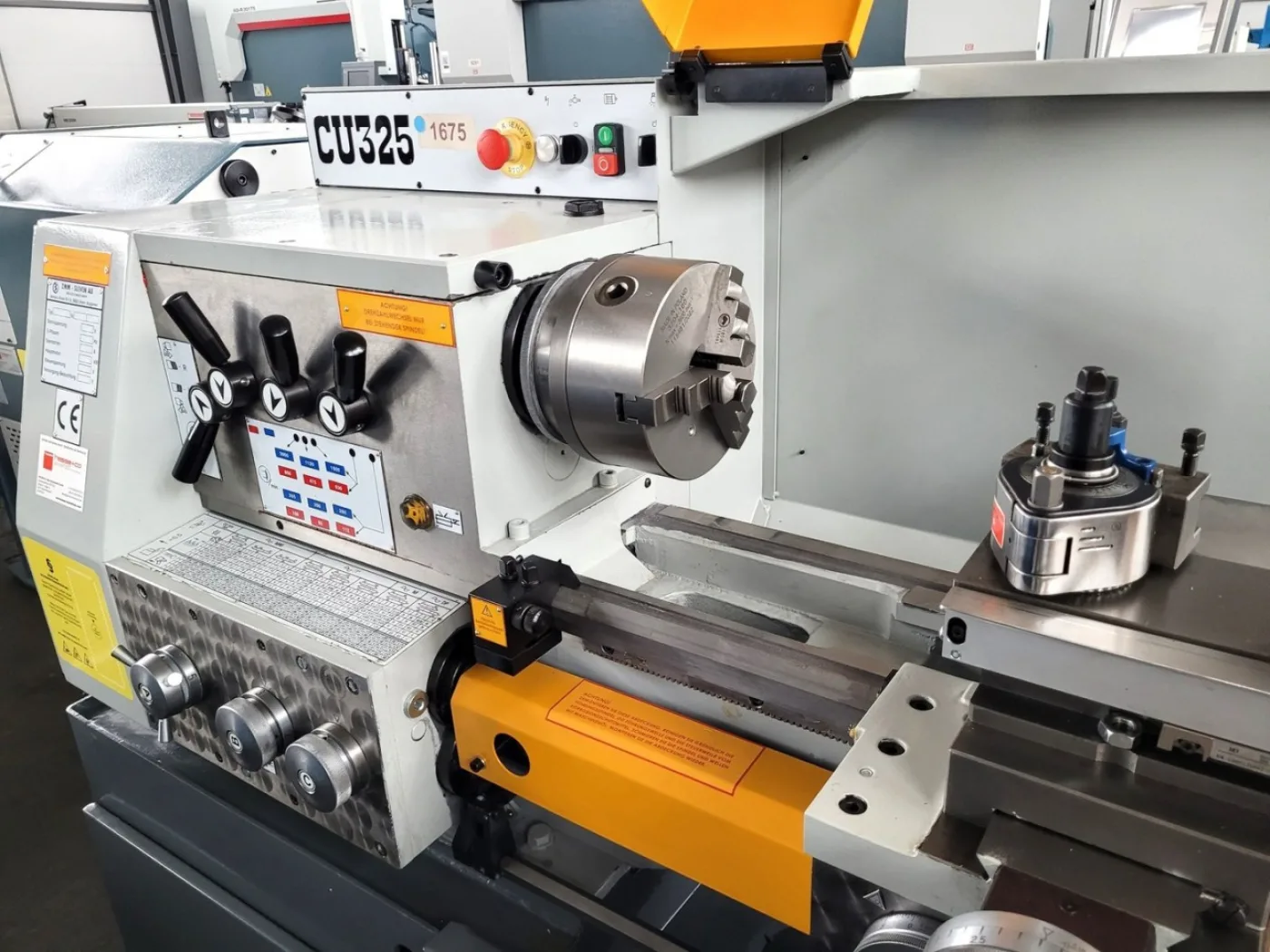 Spitzendrehmaschine CU 325 - 3