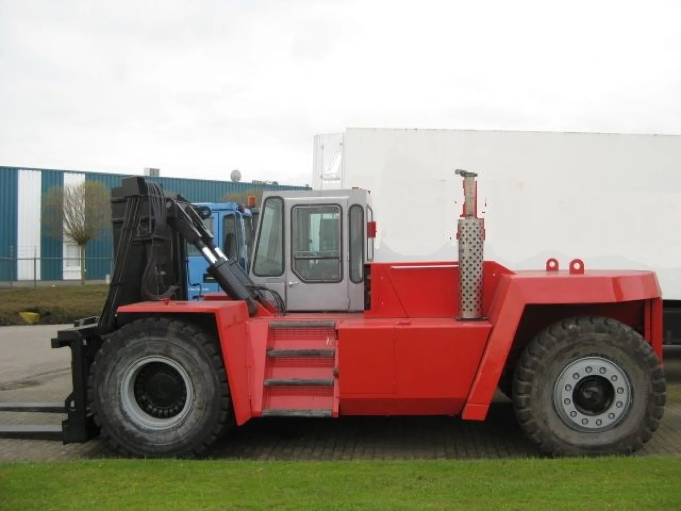 Kalmar DCB28 Ro-Ro - 5