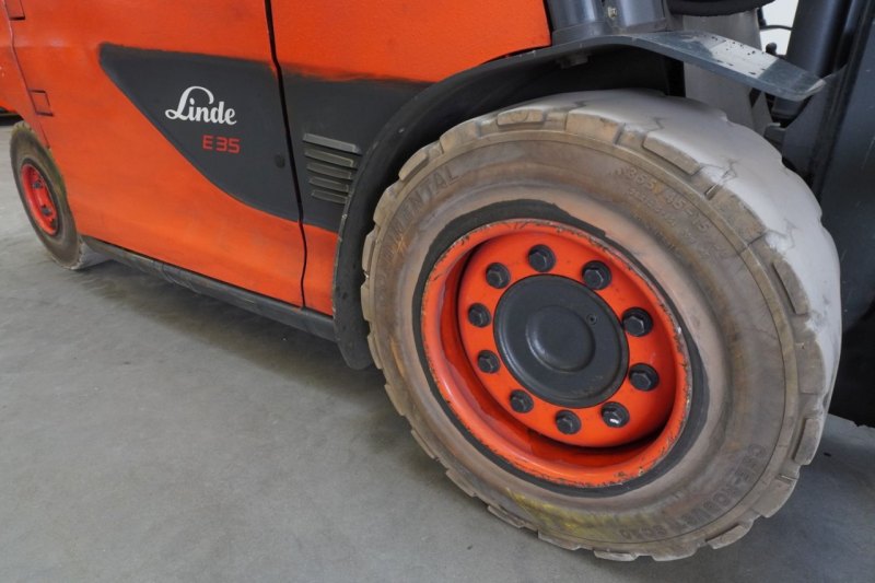 Frontstapler Linde E 35/600 H 388 (2015)