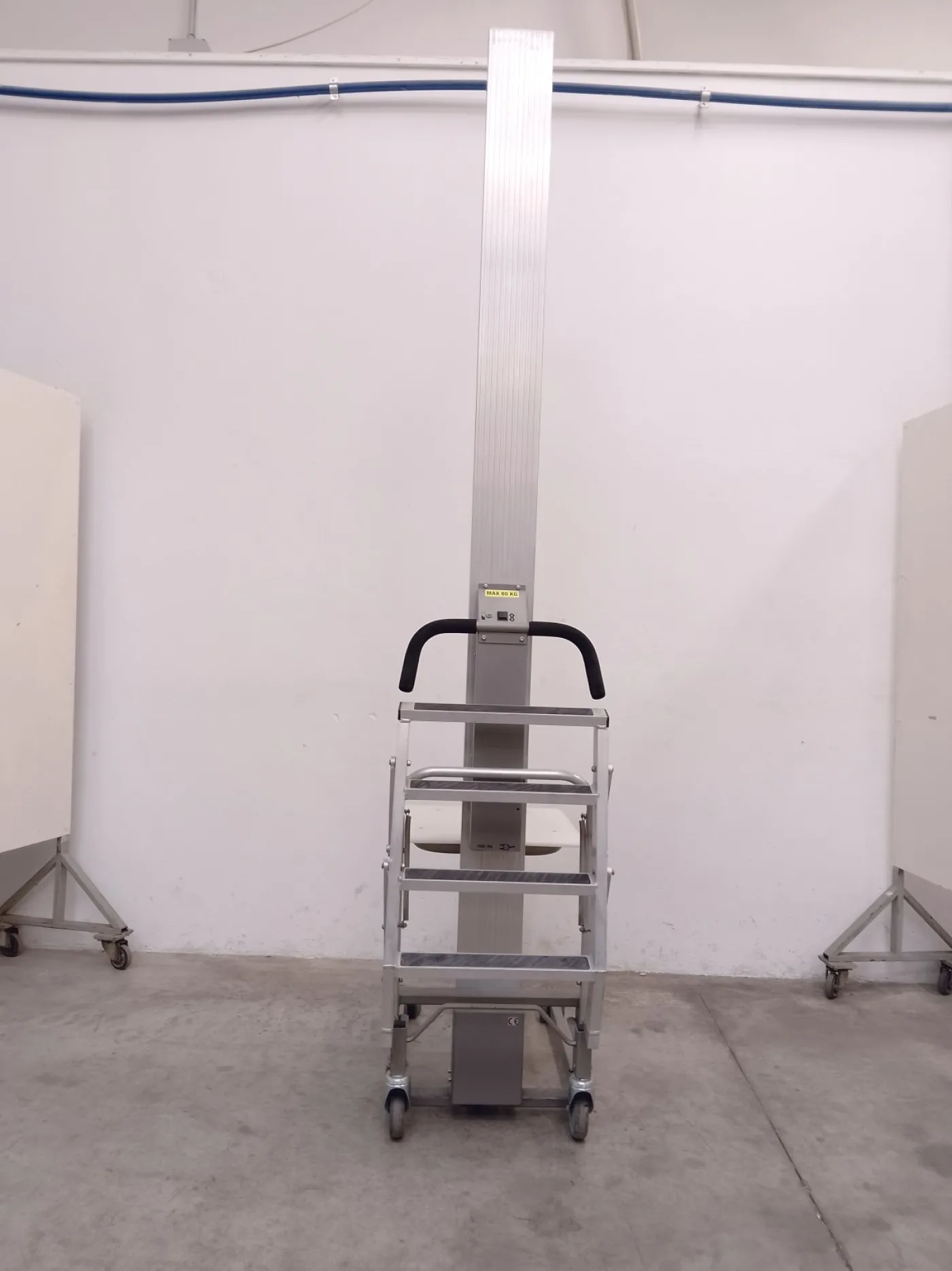 CARRELLO ELEVATORE CON PIATTAFORMA – HOVMAND – MOD. S-2409 - 3