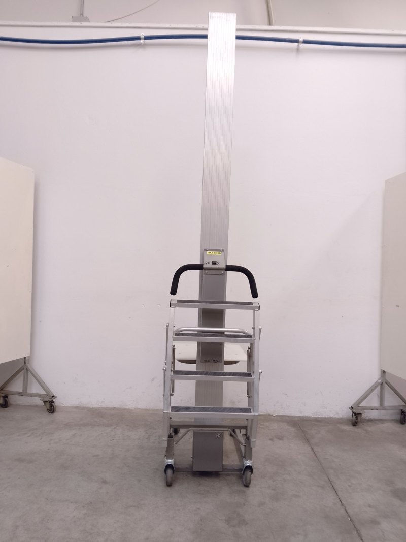 CARRELLO ELEVATORE CON PIATTAFORMA – HOVMAND – MOD. S-2409